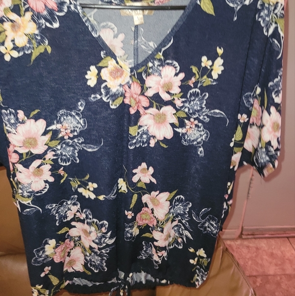 Women's T-shirt - Picture 2 of 3